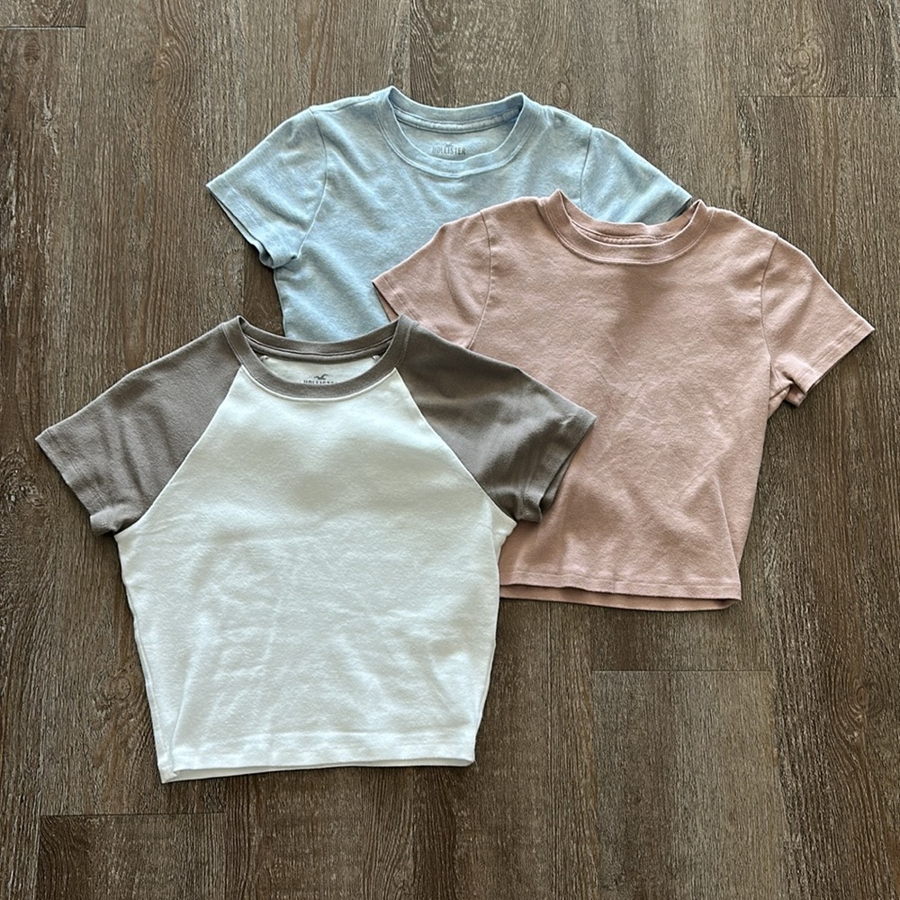 Women’s Pastel Crewneck Crop Tops - Blue, Pink, & White/Brown Raglan